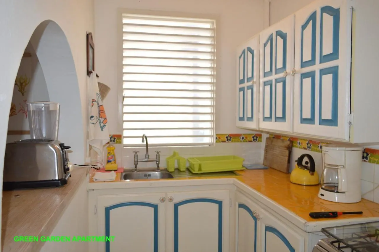 Green Garden Apartment Christ Church Barbados